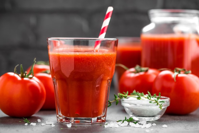 Nước ép cà chua - Thức uống dinh dưỡng tốt cho làn da sau sinh
