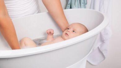 Nhiệt độ tắm cho trẻ sơ sinh
