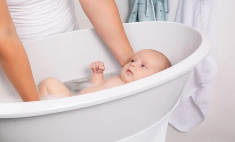 Nhiệt độ tắm cho trẻ sơ sinh