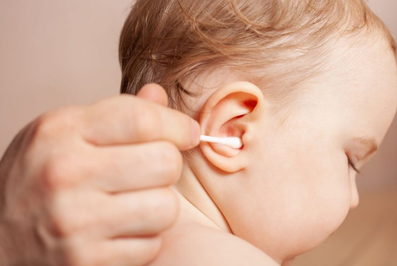 Tầm quan trọng của việc vệ sinh tai cho trẻ đúng cách